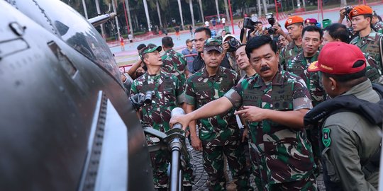 Panglima TNI tinjau pameran alutsista di Monas