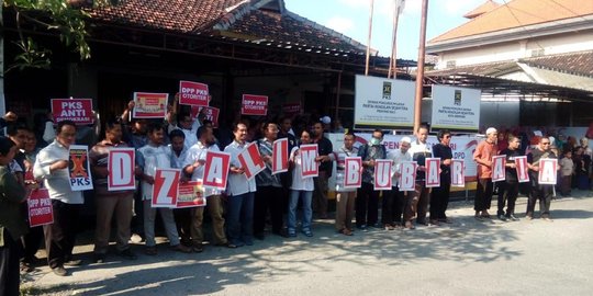 Pengurus dan kader PKS se-Bali mundur massal