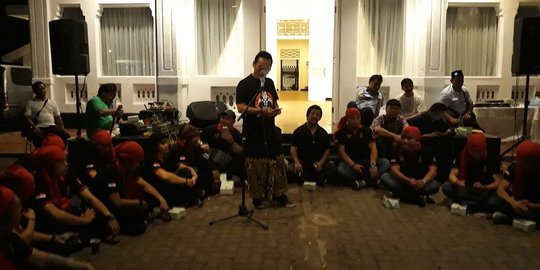 Relawan Jokowi gelar doa bersama antar umat beragama untuk Palu