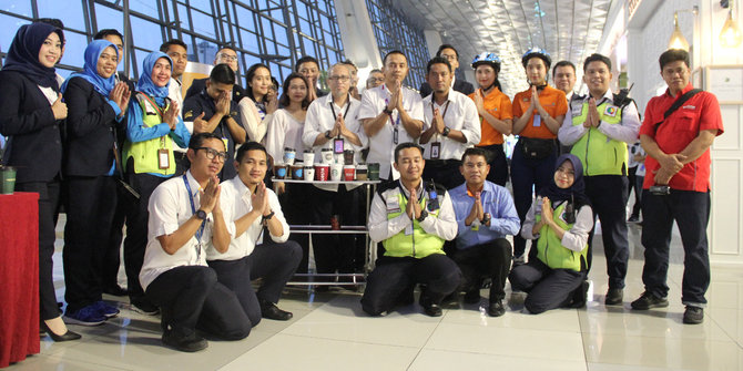 Kopi dari berbagai daerah dibagikan gratis di Bandara Soekarno Hatta