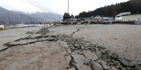 Sejarah Tsunami Terbesar Di Muka Bumi Dua Di Antaranya Di