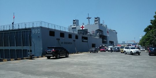 Kapal Rumah Sakit KRI Soerharso dikirim dari Bali ke Palu-Donggala