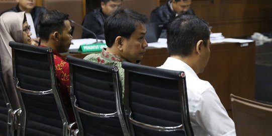 Aziz Syamsuddin dan Fayakhun bersaksi dalam sidang keponakan Setya Novanto