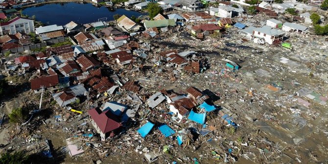 Warga Korsel diduga masih terjebak di reruntuhan gempa Palu