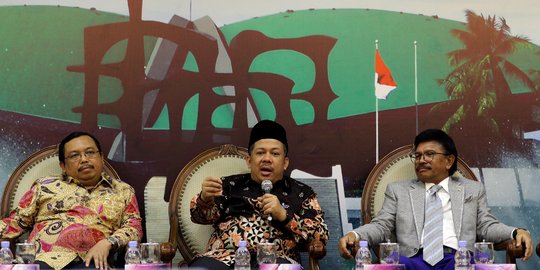 Diskusi membahas dana kampanye di DPR