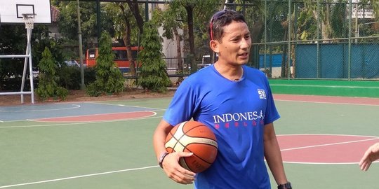 Cara Sandiaga pikat milenial yang alergi politik