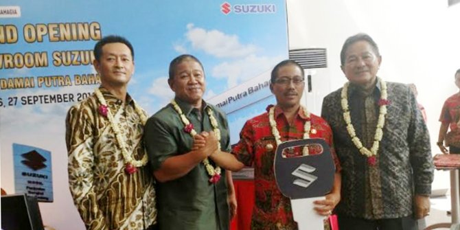 Suzuki perbarui dan perbesar diler 3S di Cirebon