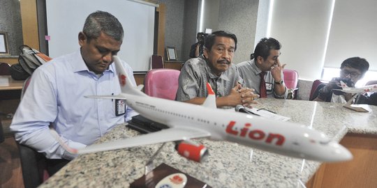 Ratusan penumpang di Bandara Palu terbengkalai, ini alasan Lion Air