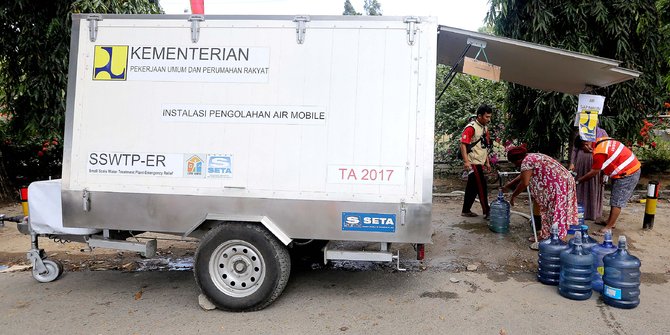 Air bersih untuk pengungsi korban gempa dan tsunami Palu