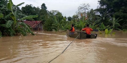 Diguyur hujan semalaman, tiga kecamatan di Langkat terendam banjir