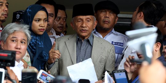 Amien Rais: Diperiksa 6 jam, separuhnya makan, salat dan ngobrol