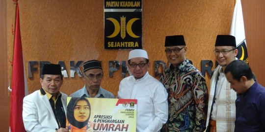 Fraksi PKS DPR berikan hadiah umrah untuk Miftahul Jannah