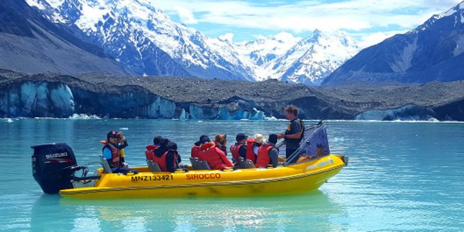 Liburan berbeda, menikmati keindahan gletser terbesar Selandia Baru