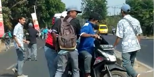 Coba kabur saat tawuran, pelajar SMA Karawang disabet celurit di leher