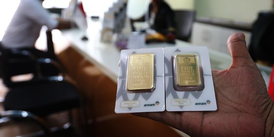 Harga emas hari ini melonjak Rp 12.000 menjadi Rp 676.000 per gram