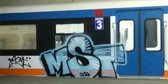 Setelah MRT, dua gerbong kereta bandara jadi korban vandalisme