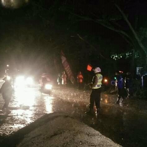 banjir bandang di tanah datar