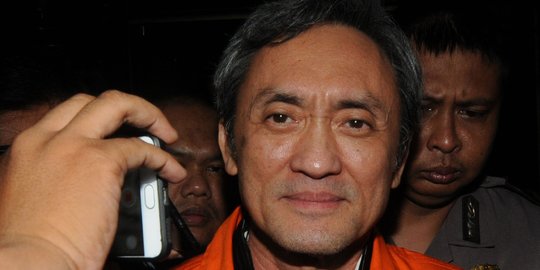 Ekspresi Eddy Sindoro saat resmi ditahan KPK usai menyerahkan diri