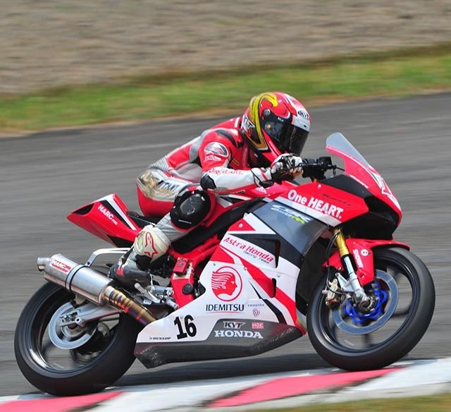 dominasi astra honda racing team pada sesi kualifikasi arrc 2018 seri kelima