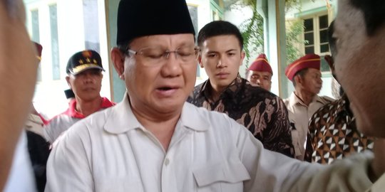 Kunjungi Istana Mangkunegaran, Prabowo ngaku napak tilas kakeknya