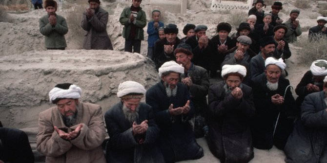 China revisi undang-undang, penahanan umat muslim Uighur dinyatakan legal
