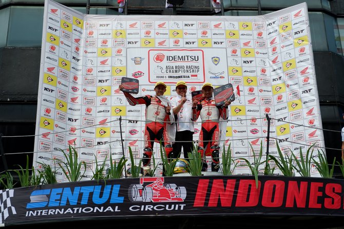 congrats astra honda racing team dominasi podium juara di arrc 2018