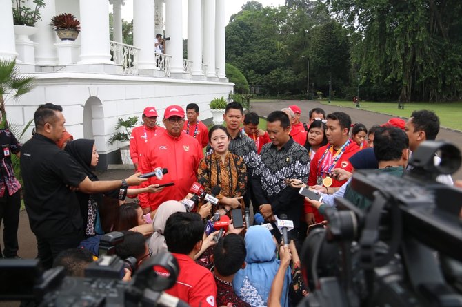 menko pmk dalam laporan di depan presiden joko widodo