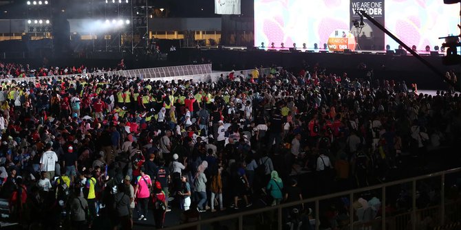 Ribuan pengunjung serbu penutupan Asian Para Games 2018
