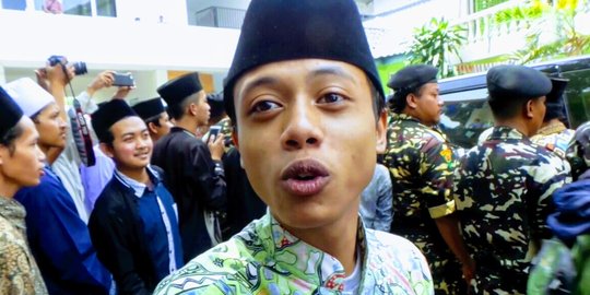 Senang salaman dengan Ma'ruf Amin, santri Ponpes Krapyak bilang 'Berkah Kiai'