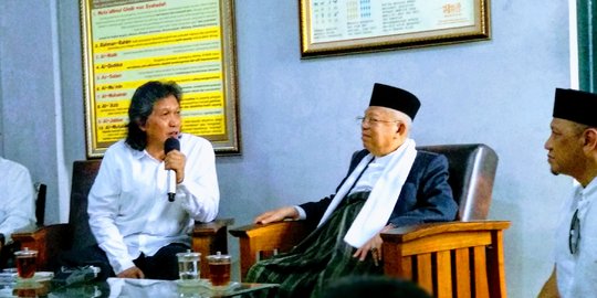 Bertemu Cak Nun, Ma'ruf cerita awal mula terima pinangan Jokowi jadi cawapres