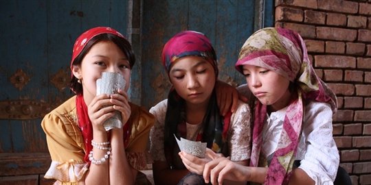 bahasa uighur di sekolah rev1
