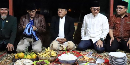 Bicara persatuan umat, Zulkifli Hasan dan Sandiaga Uno temui Ketua Umum Persis