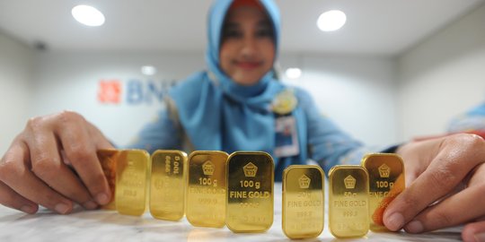 Harga emas naik Rp 4.000 menjadi Rp 677.000 per gram