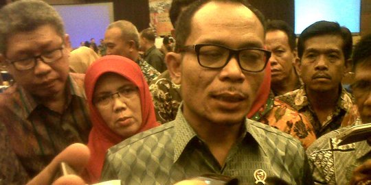 Penjelasan Menaker Hanif soal kenaikan UMP 8,03 persen di 2019