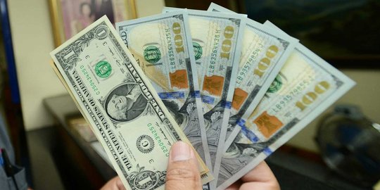 Rupiah bergerak menguat tinggalkan level Rp 15.200-an per USD