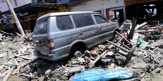 18.000 Tenda dibutuhkan warga Palu tak punya rumah akibat gempa & tsunami