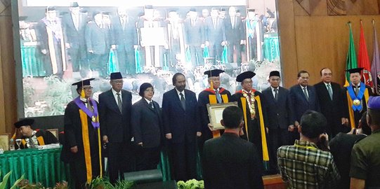 Di pemberian gelar honoris causa, mendag sentil rendahnya minat pemuda jadi pengusaha