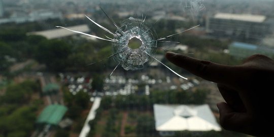 dari arah lapangan tembak senayan rev1