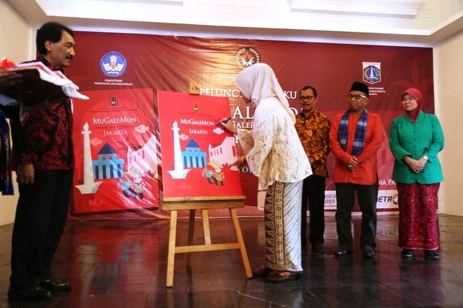 peluncuran buku mugalemon di museum seni dan keramik