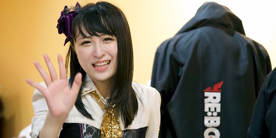 Melihat aksi terakhir Saya Kawamoto bersama JKT48