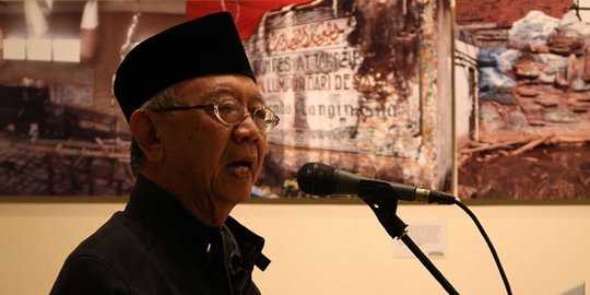 Gus Solah ingatkan Prabowo-Sandi perkuat santri untuk pembangunan ekonomi