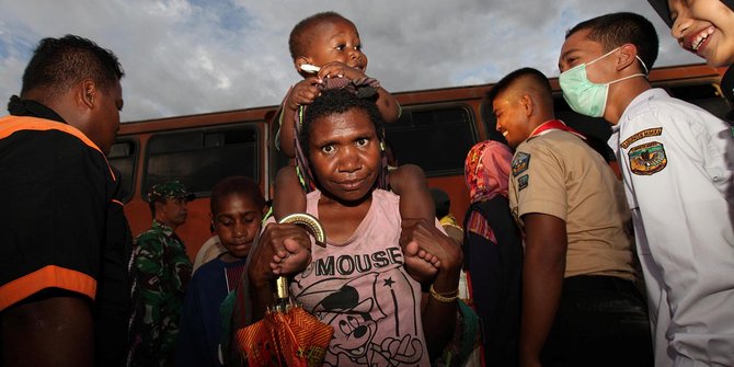 Dituding intel, sejumlah guru dan tenaga medis di Papua disandera KKB
