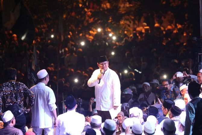 ribuan santri dan ulama deklarasi dukungan prabowo sandi