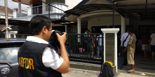 Warga turut temukan hewan peliharaan satu keluarga tertembak di Palembang tewas