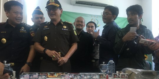 Hendak dijual ke warung, 208 ribu batang rokok ilegal di Tangsel disita