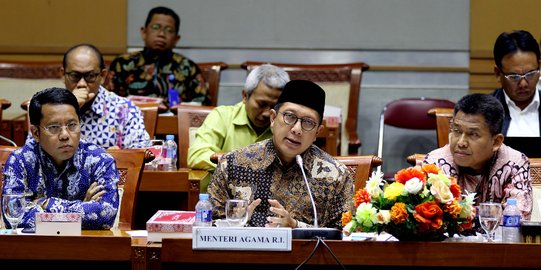 Menag dan Mensos hadiri rapat kerja bersama Komisi VIII DPR