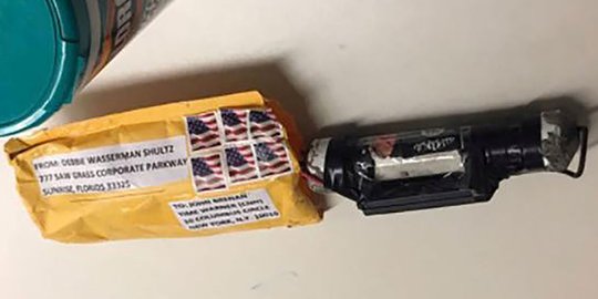 Ini paket bom yang dikirim ke rumah Obama dan Hillary Clinton
