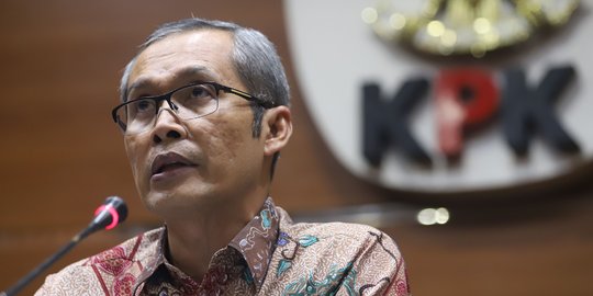 KPK tahan Bupati Cirebon Sanjaya atas dugaan gratifikasi Rp 6,4 miliar