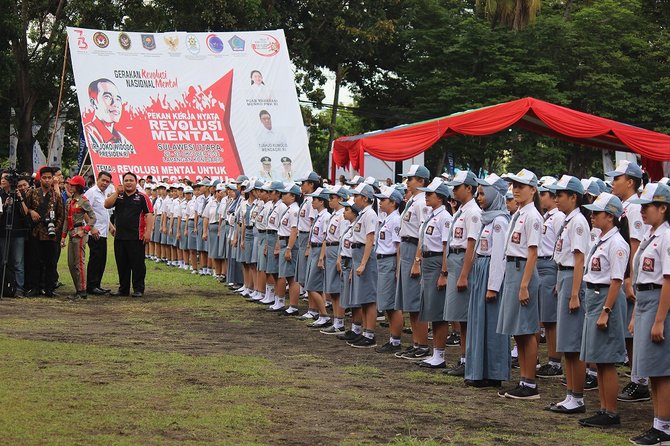 pekan kerja nyata pkn revolusi mental 2018 di lapangan koni sario kota manado