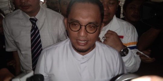 Usai diperiksa kasus Ratna, Dahnil ingatkan polisi jangan jadi alat politik